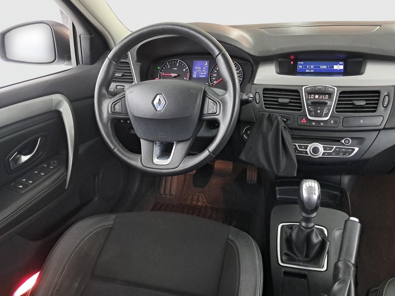 2012 Renault LAGUNA - 17