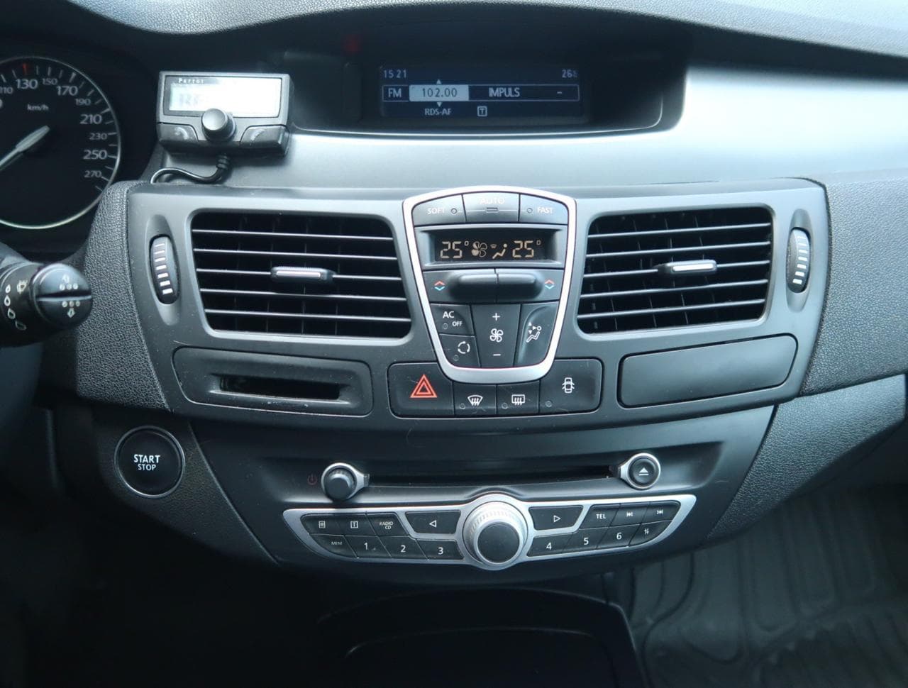 2009 Renault LAGUNA - 33