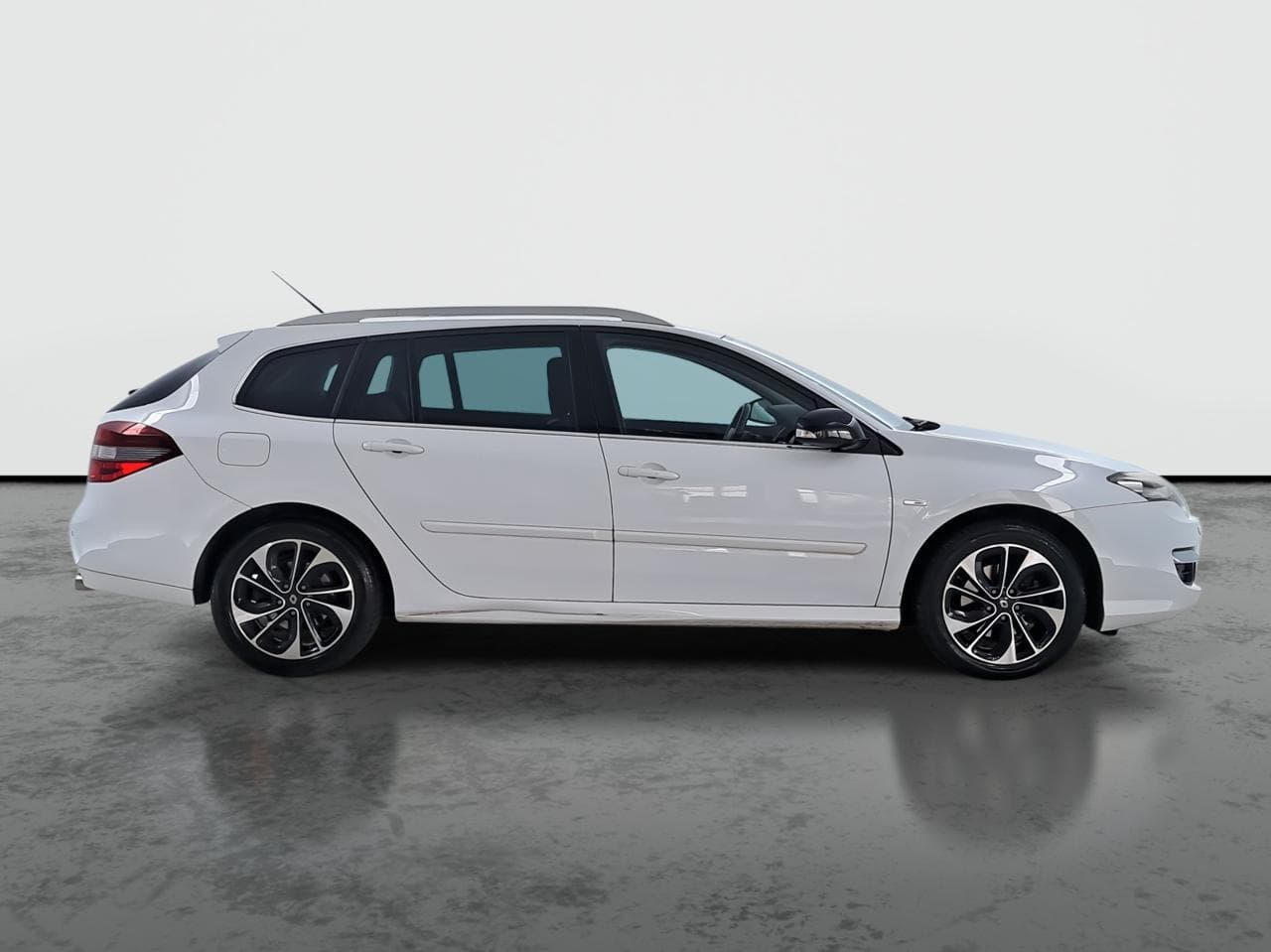 2015 Renault LAGUNA - 8