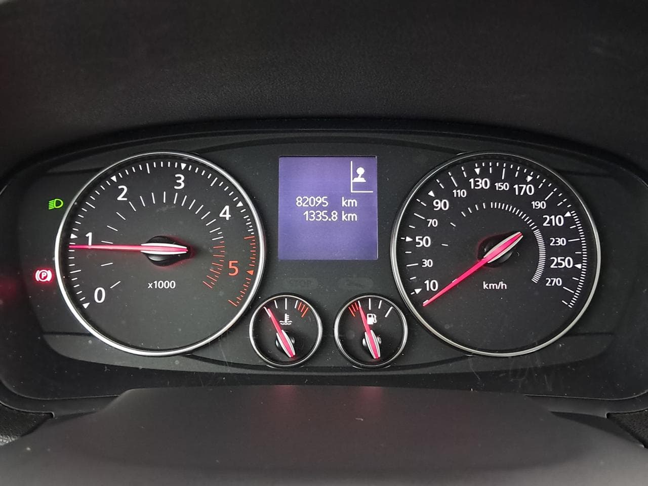 2015 Renault LAGUNA - 17
