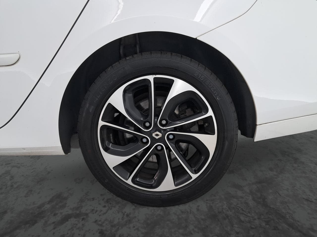 2015 Renault LAGUNA - 20