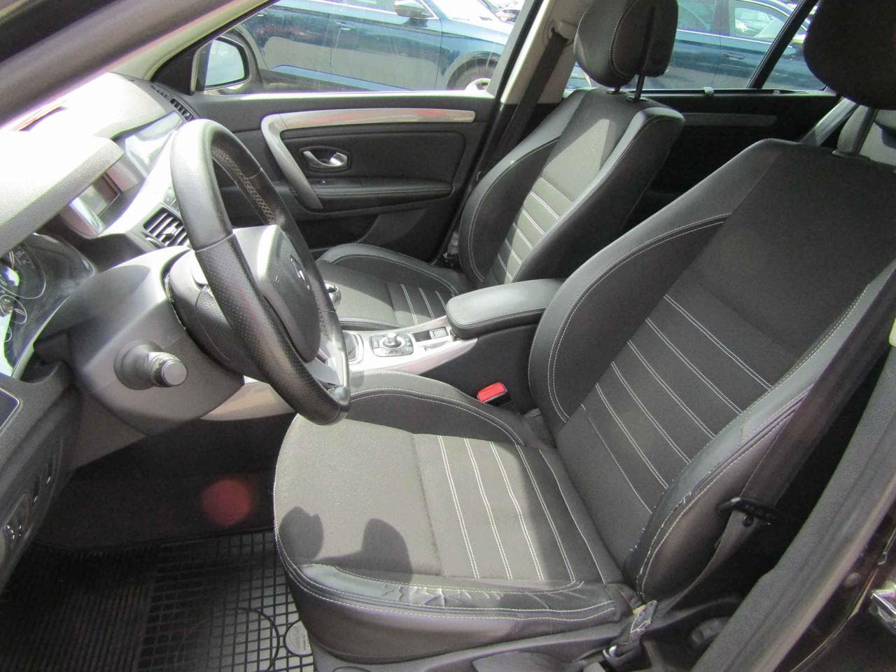 2014 Renault LAGUNA - 8