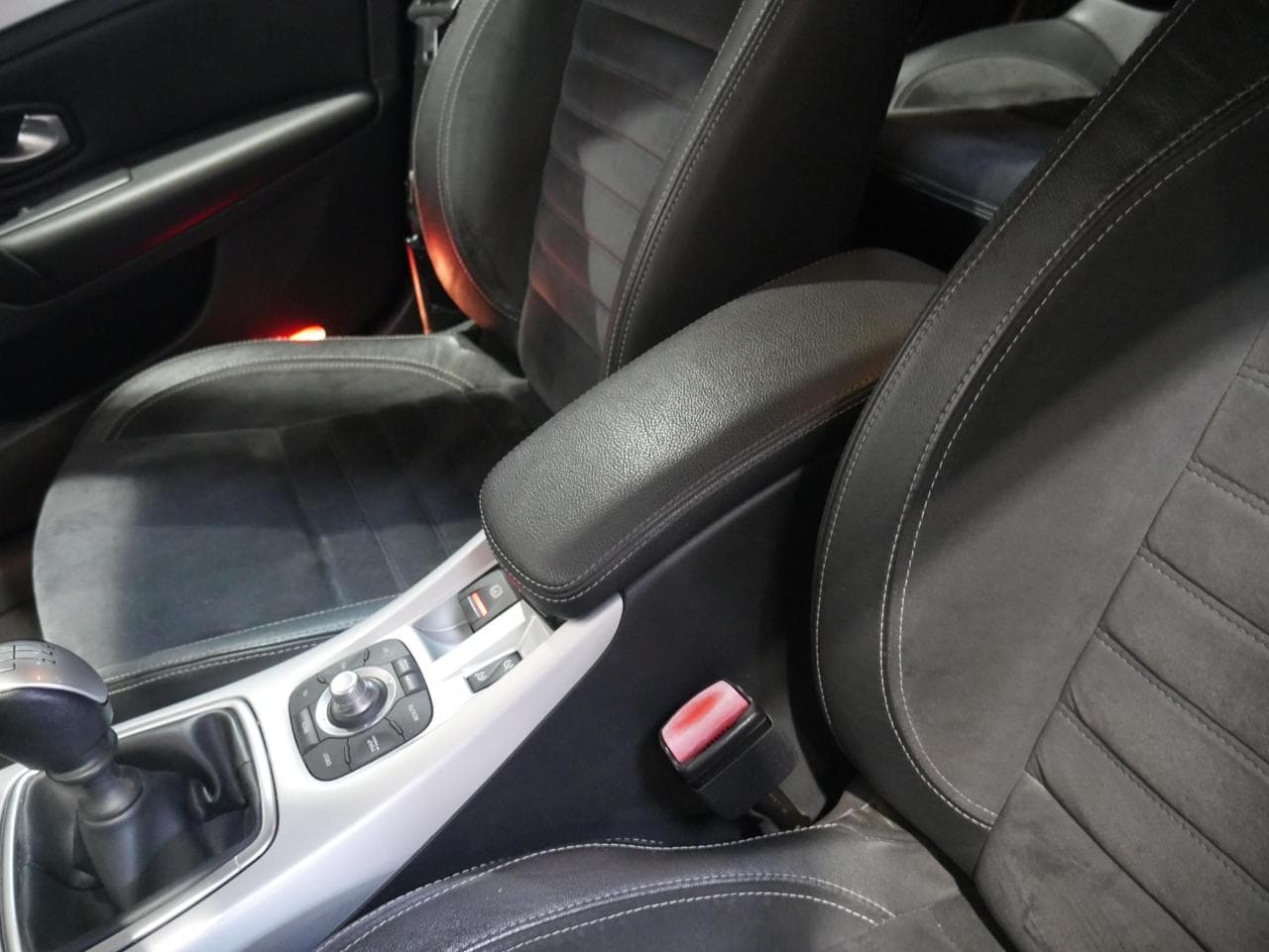 2008 Renault LAGUNA - 19