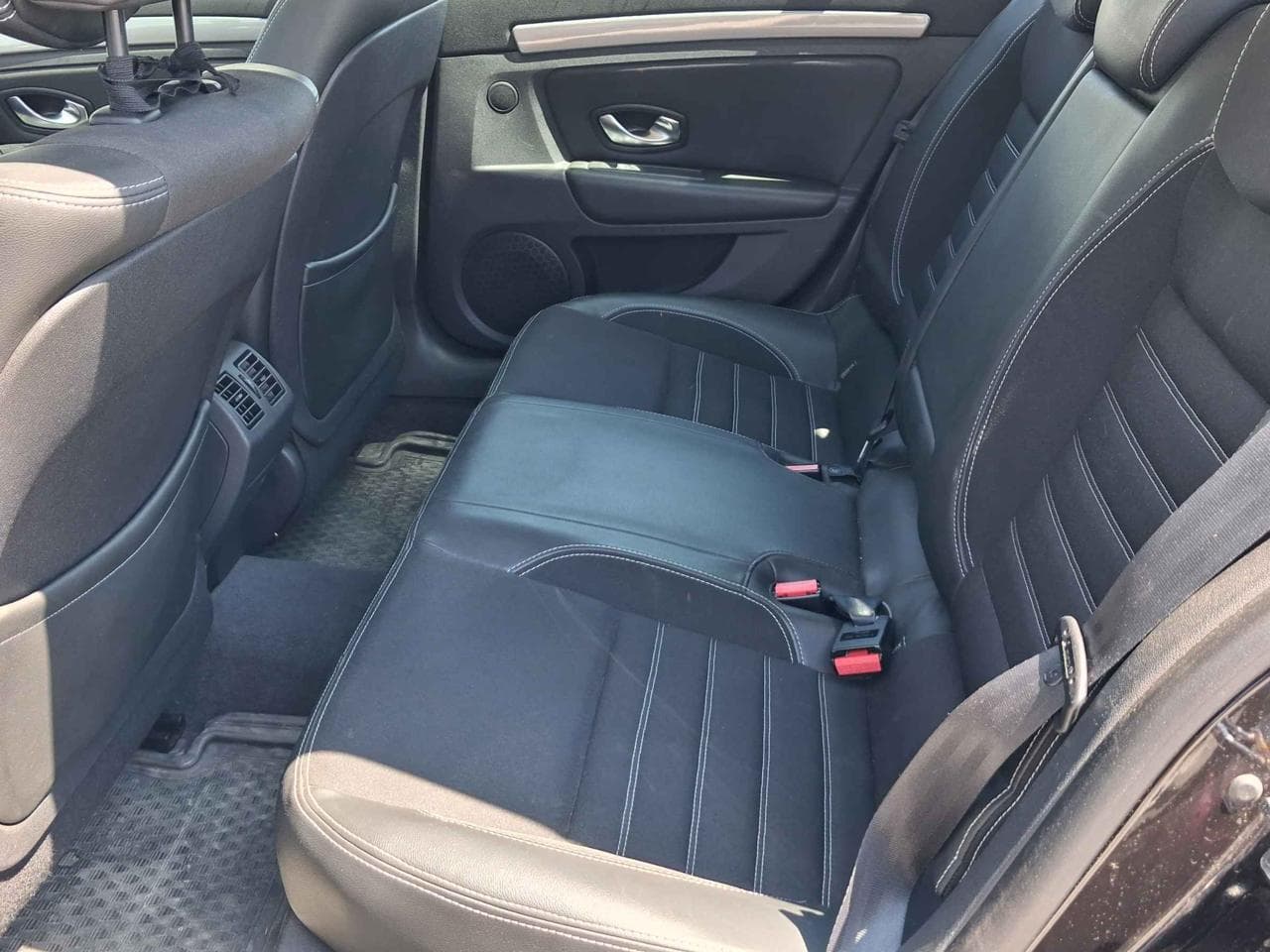2013 Renault LAGUNA - 17