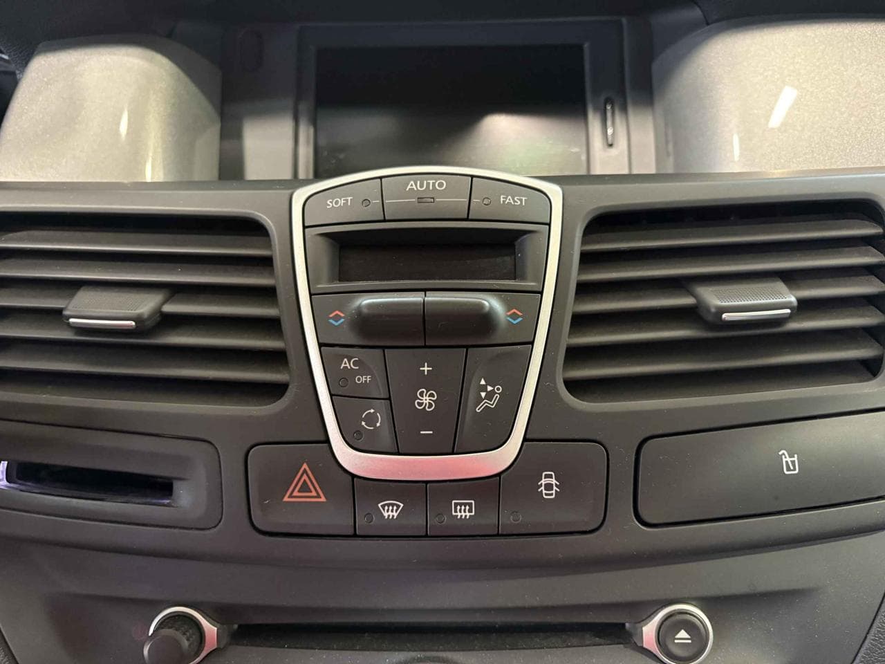 2011 Renault LAGUNA - 15