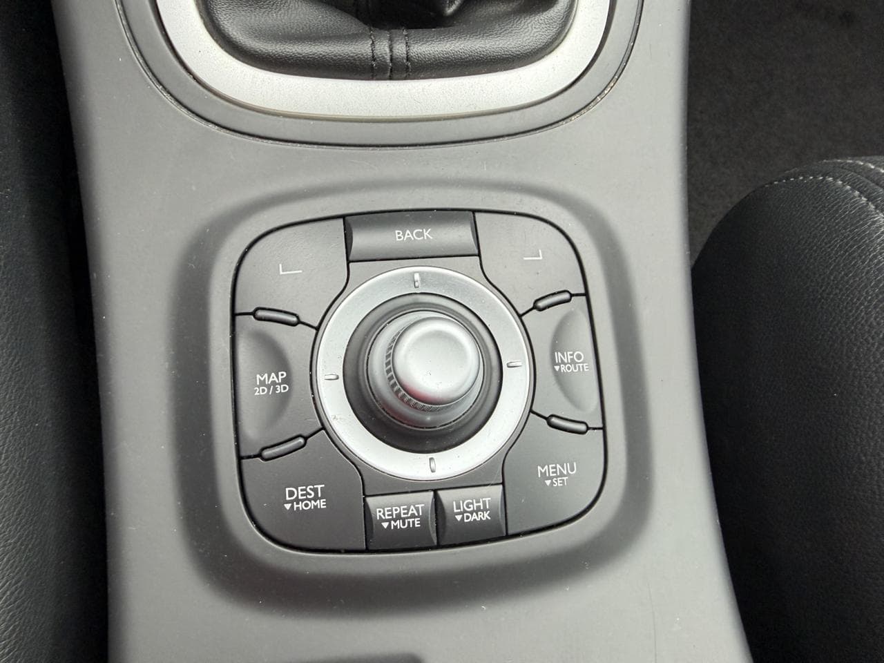 2010 Renault MEGANE - 16