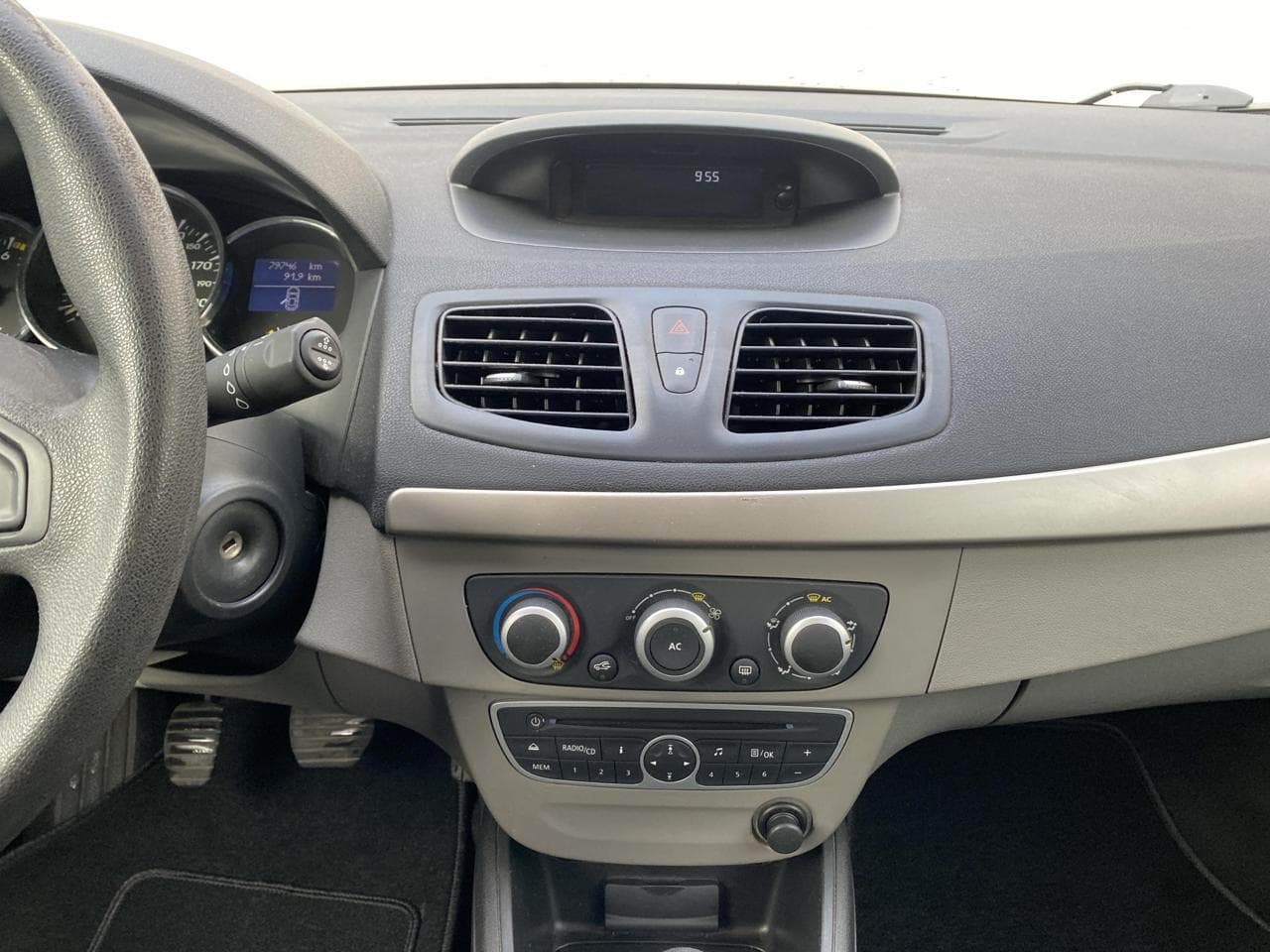 2012 Renault MEGANE - 12