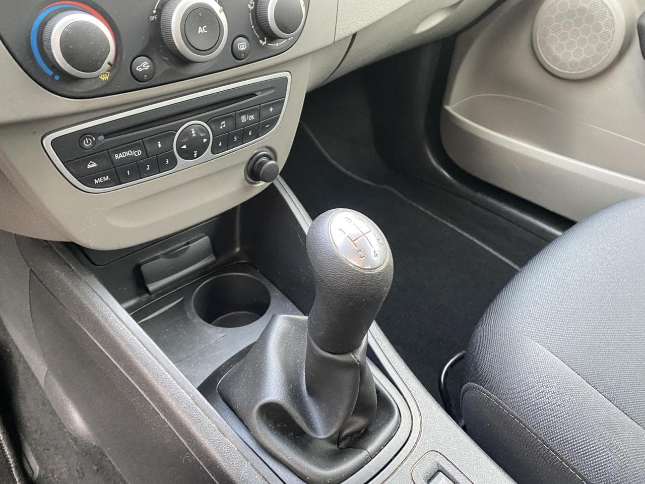 2012 Renault MEGANE - 15