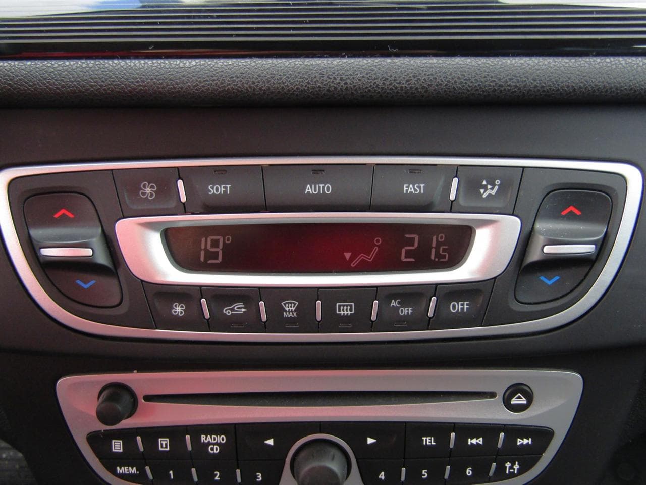 2011 Renault Megane - 15