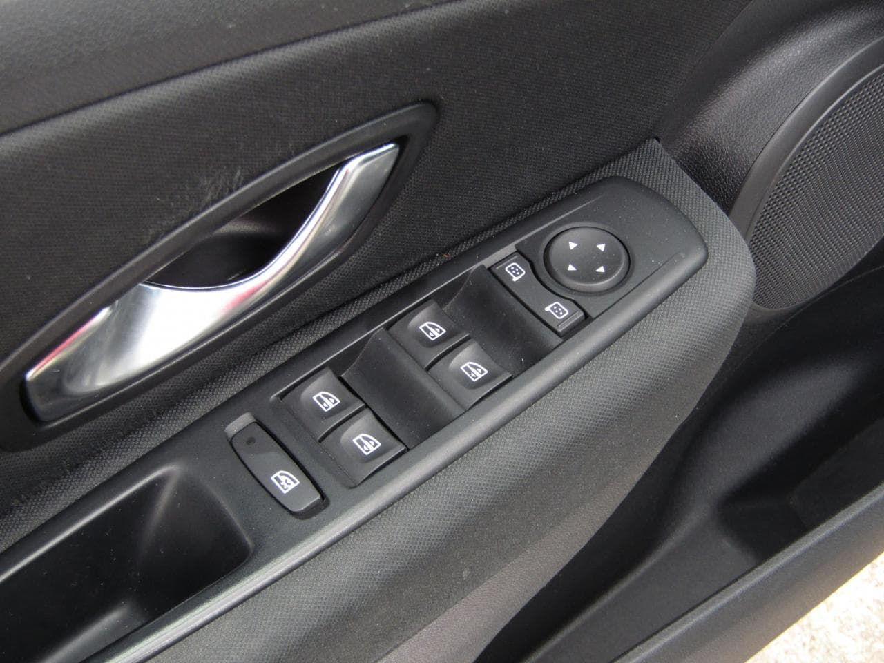 2011 Renault Megane - 11