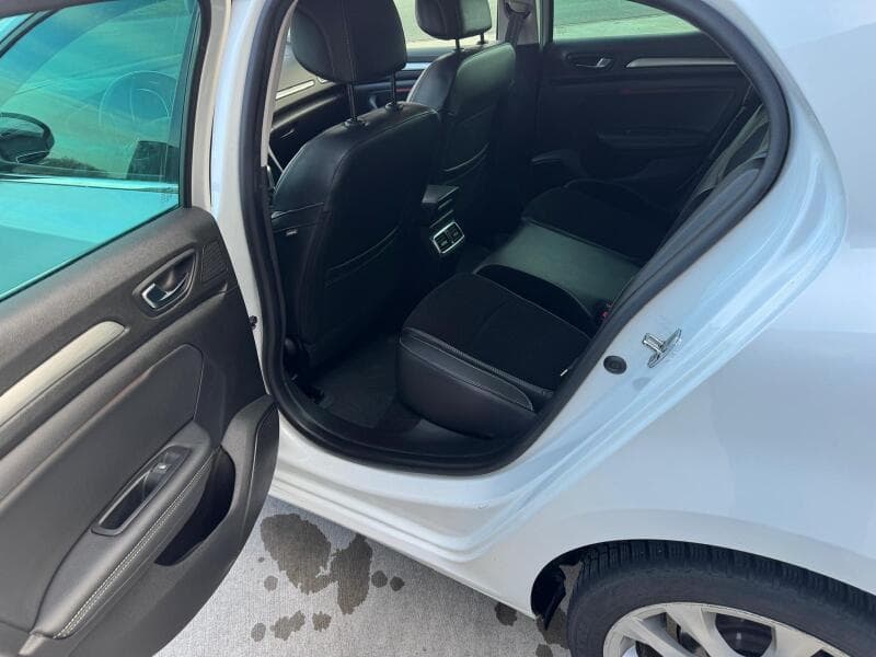 2019 Renault Megane - 10