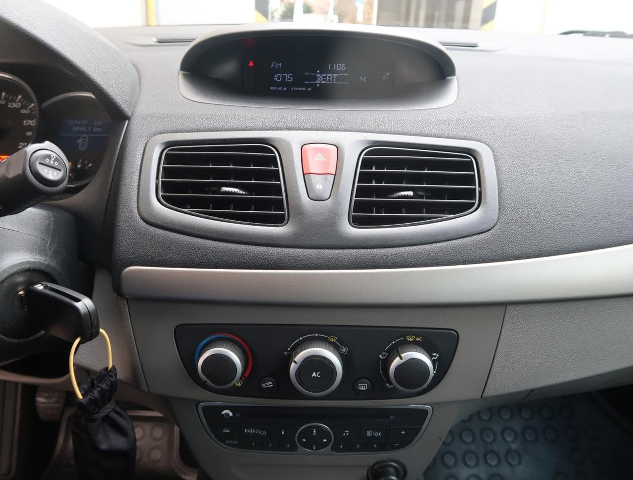 2011 Renault Megane - 18