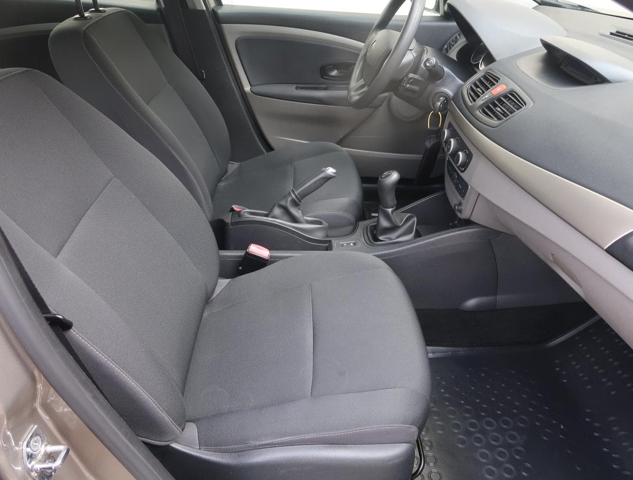 2011 Renault Megane - 12