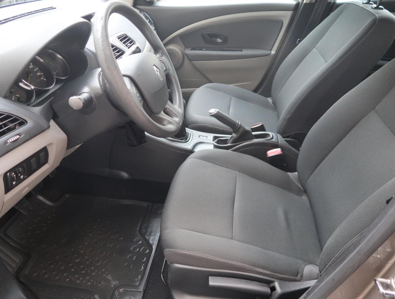 2011 Renault Megane - 16