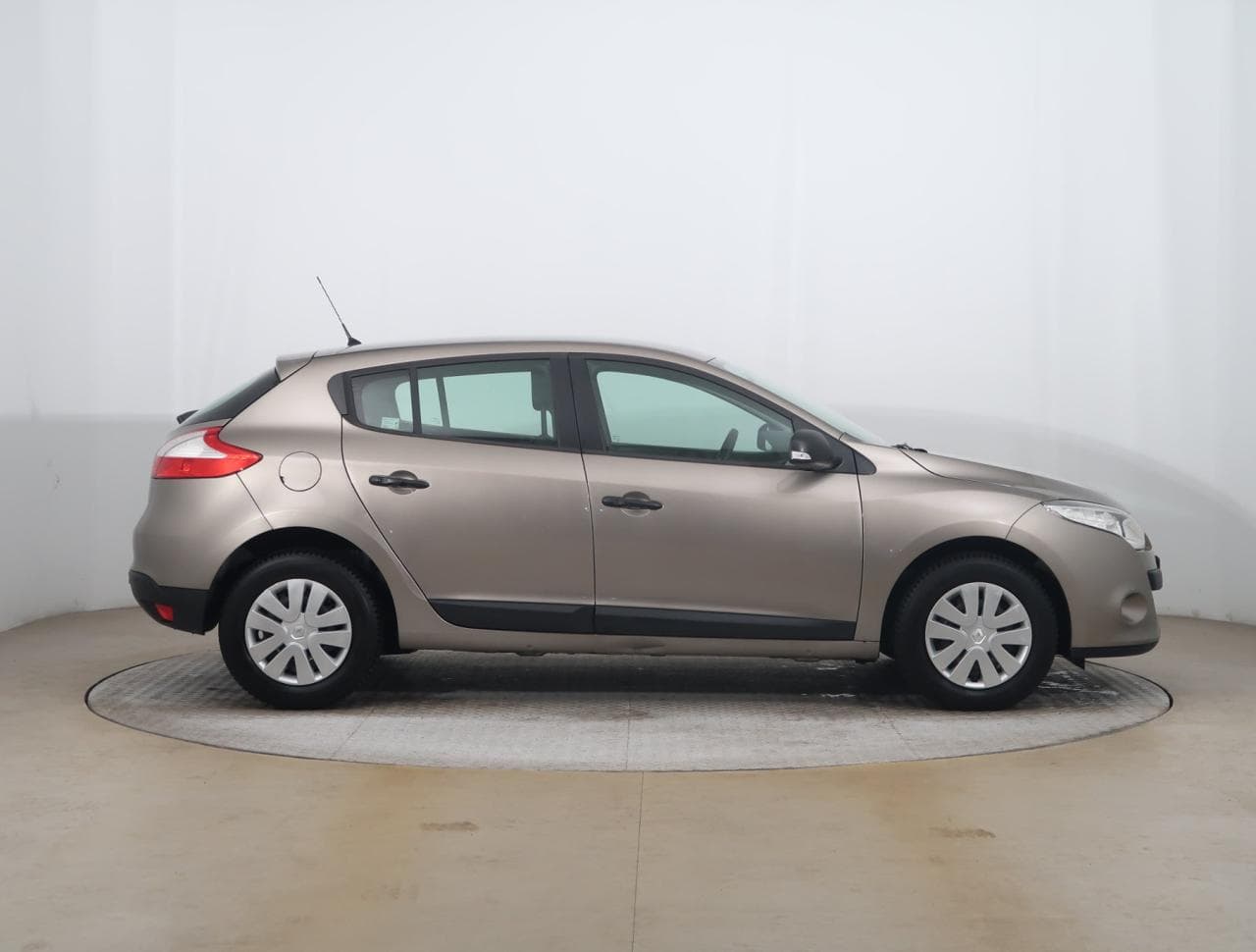 2011 Renault Megane - 8