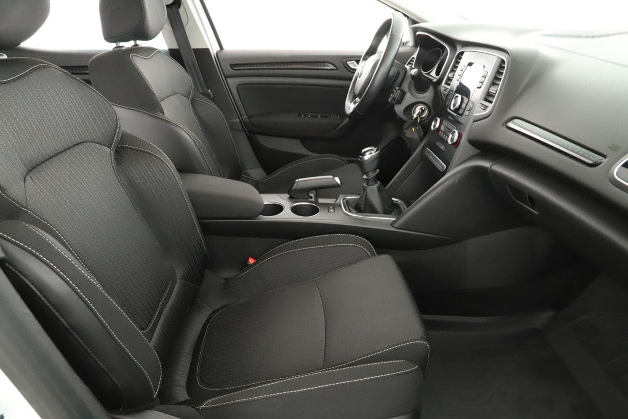 2016 Renault MEGANE - 10