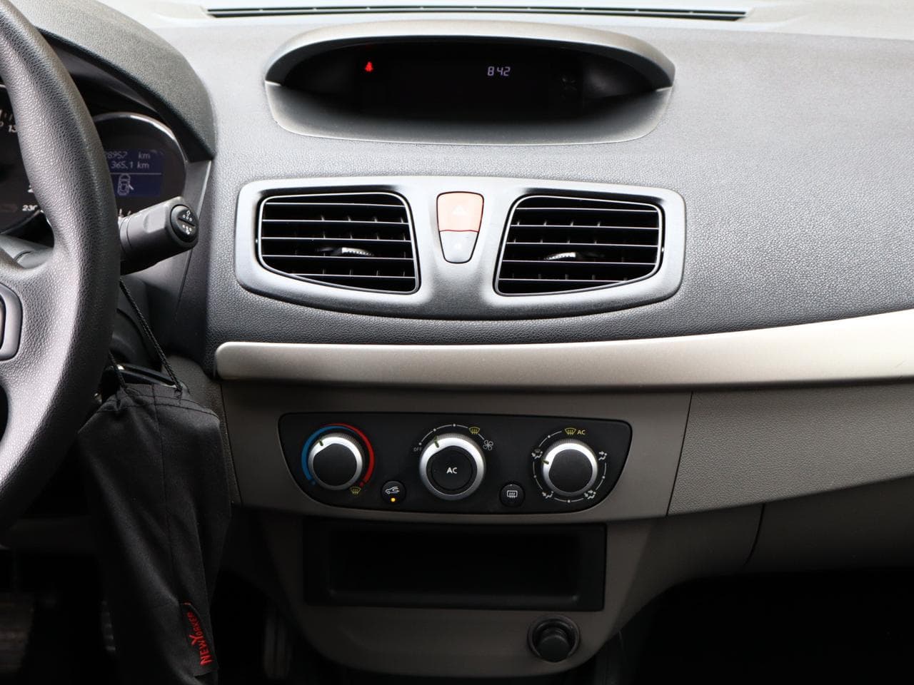2011 Renault MEGANE - 16