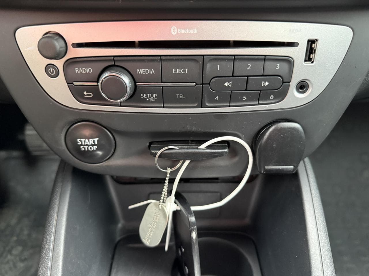 2014 Renault MEGANE - 14