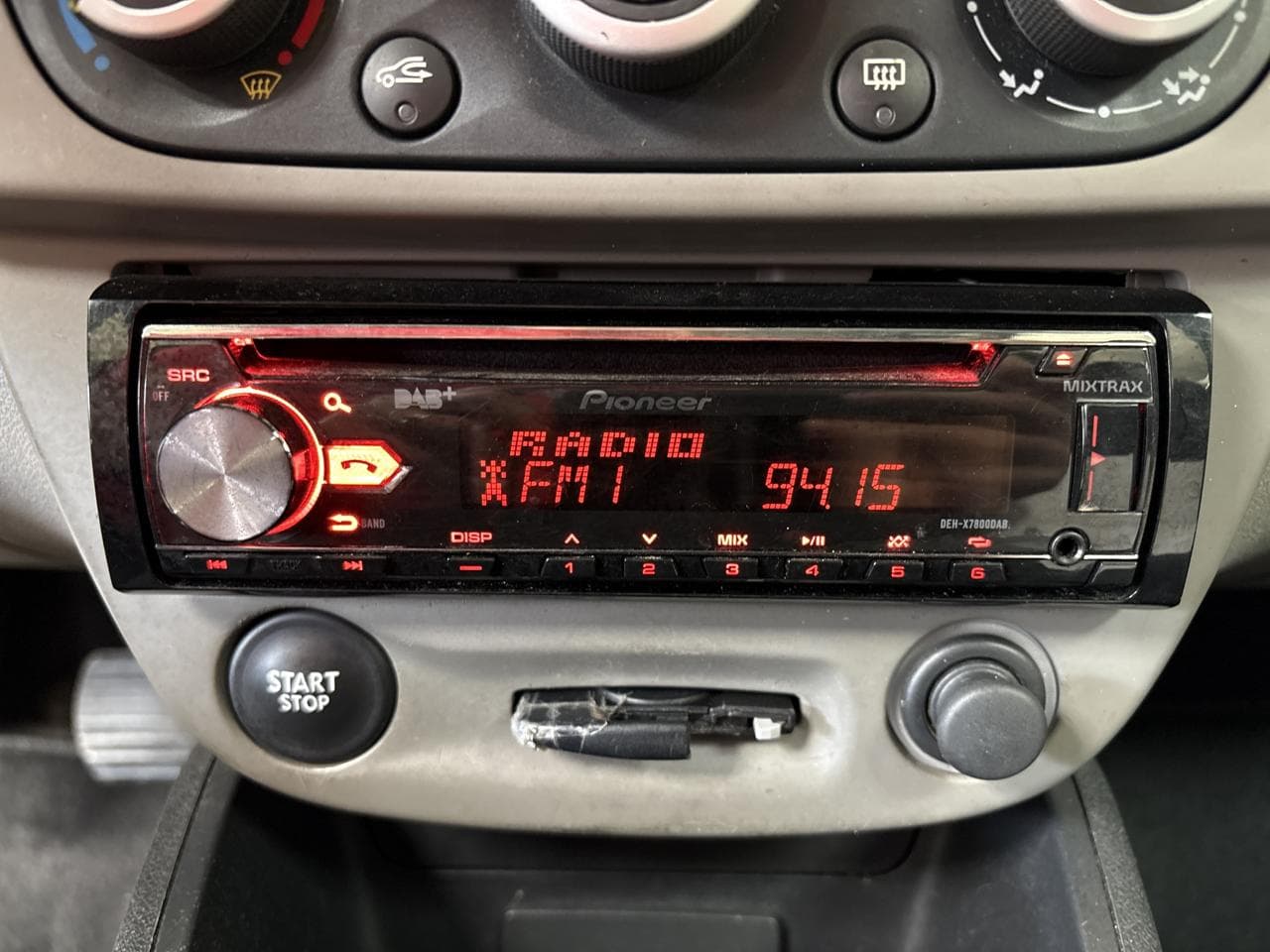 2011 Renault MEGANE - 19