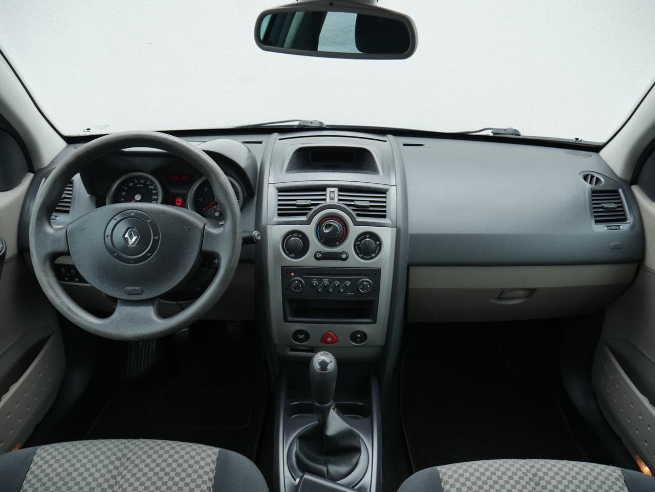 2004 Renault MEGANE - 8