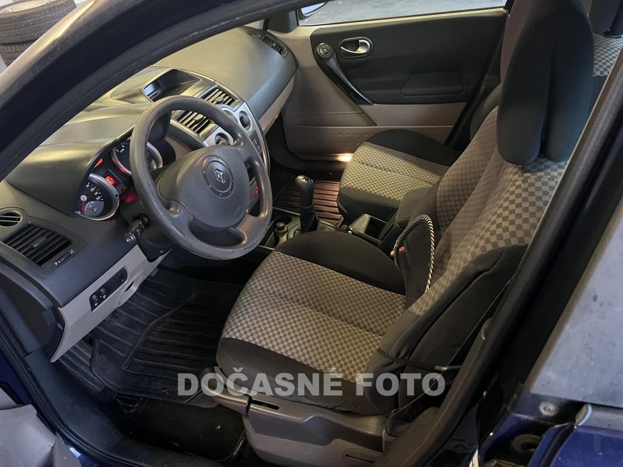 2004 Renault MEGANE - 3