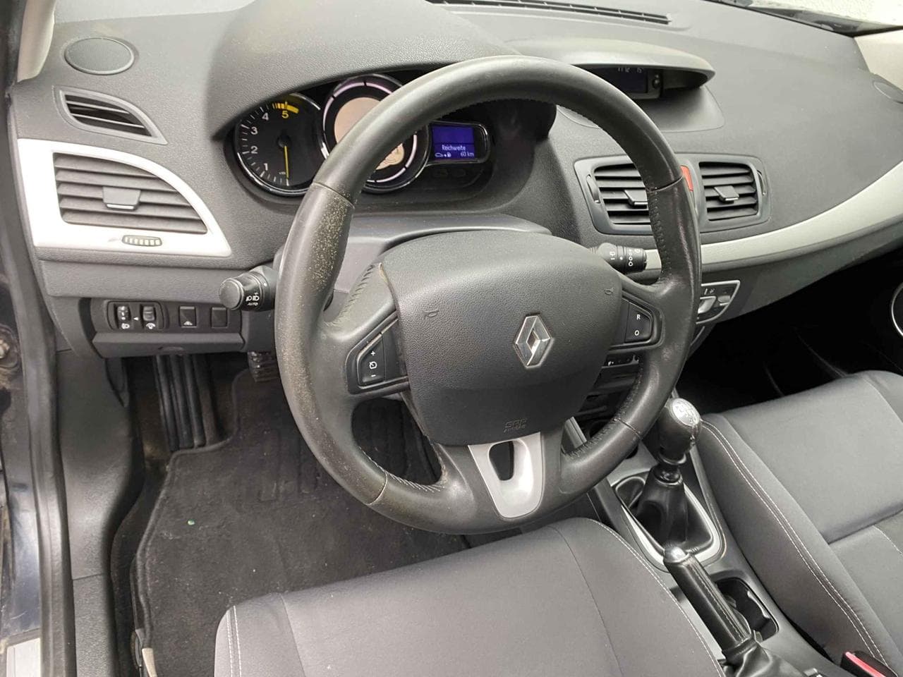2010 Renault MEGANE - 14