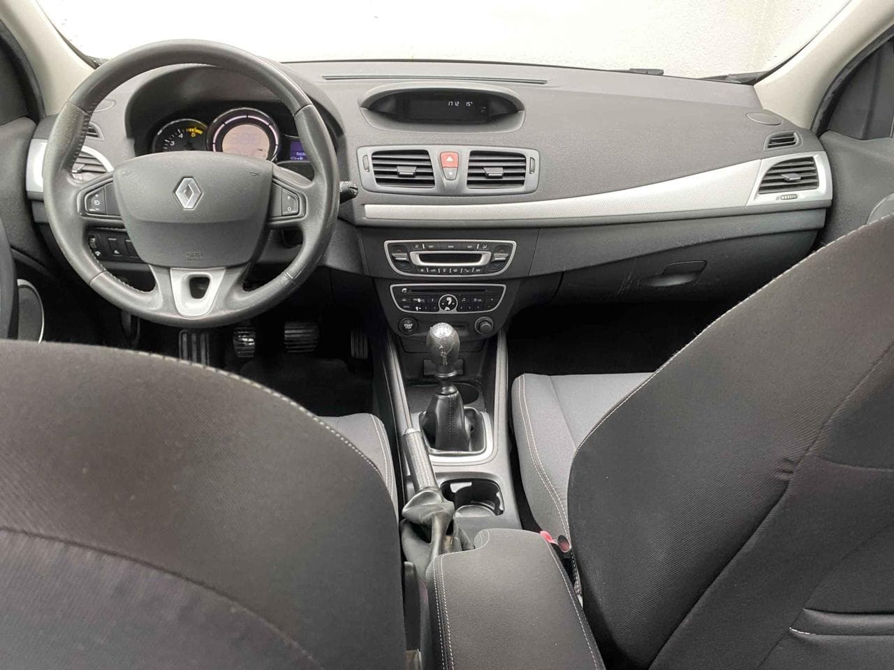 2010 Renault MEGANE - 8