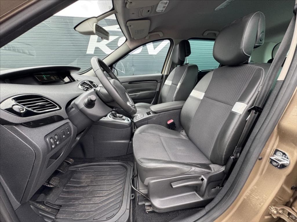 2013 Renault MEGANE - 12