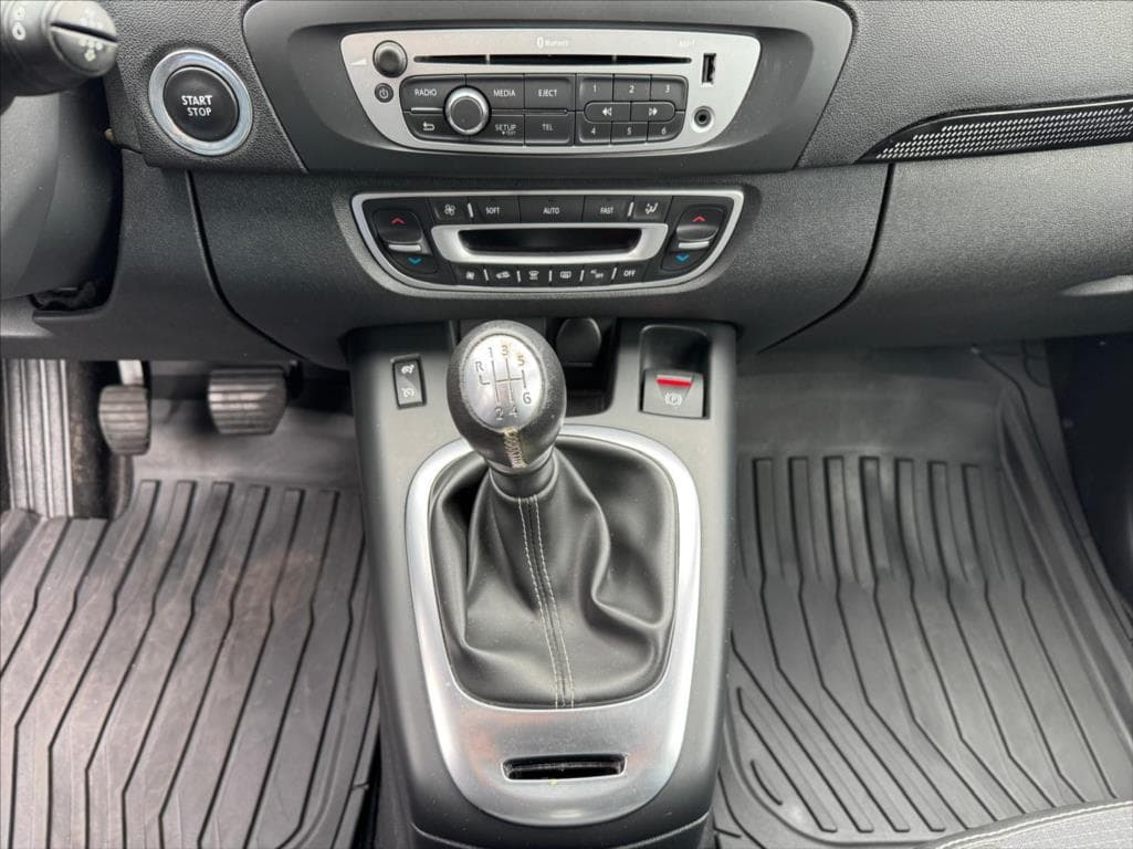 2013 Renault MEGANE - 20
