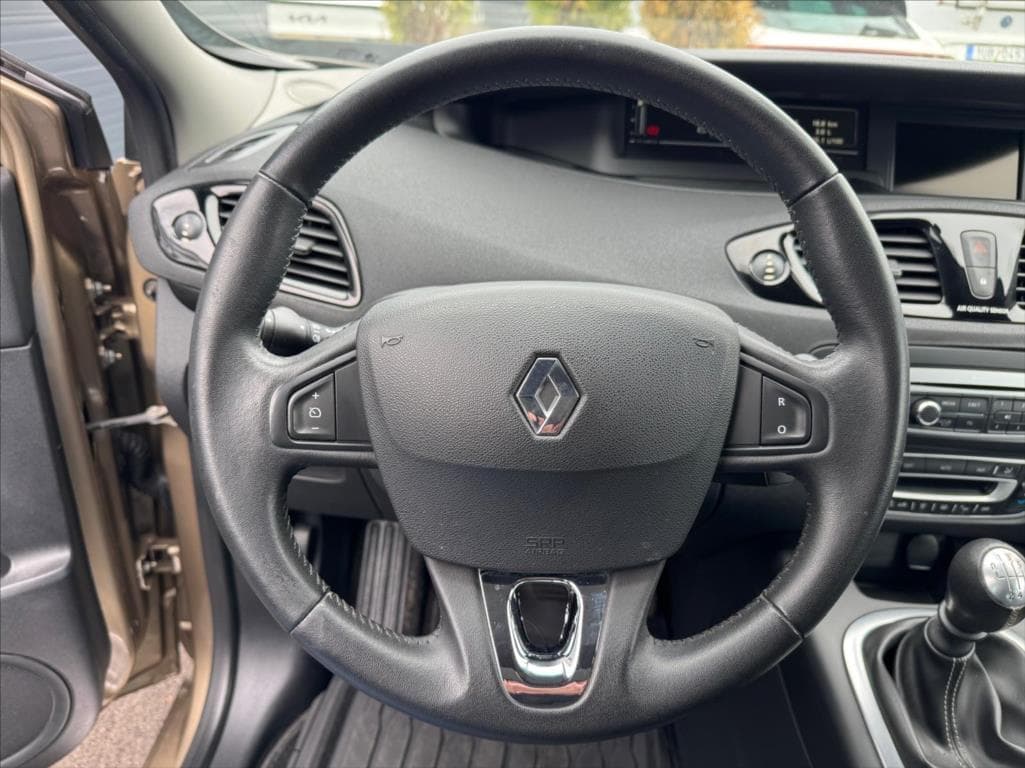 2013 Renault MEGANE - 16