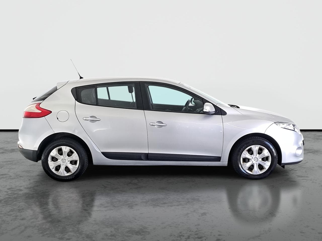 2011 Renault MEGANE - 11