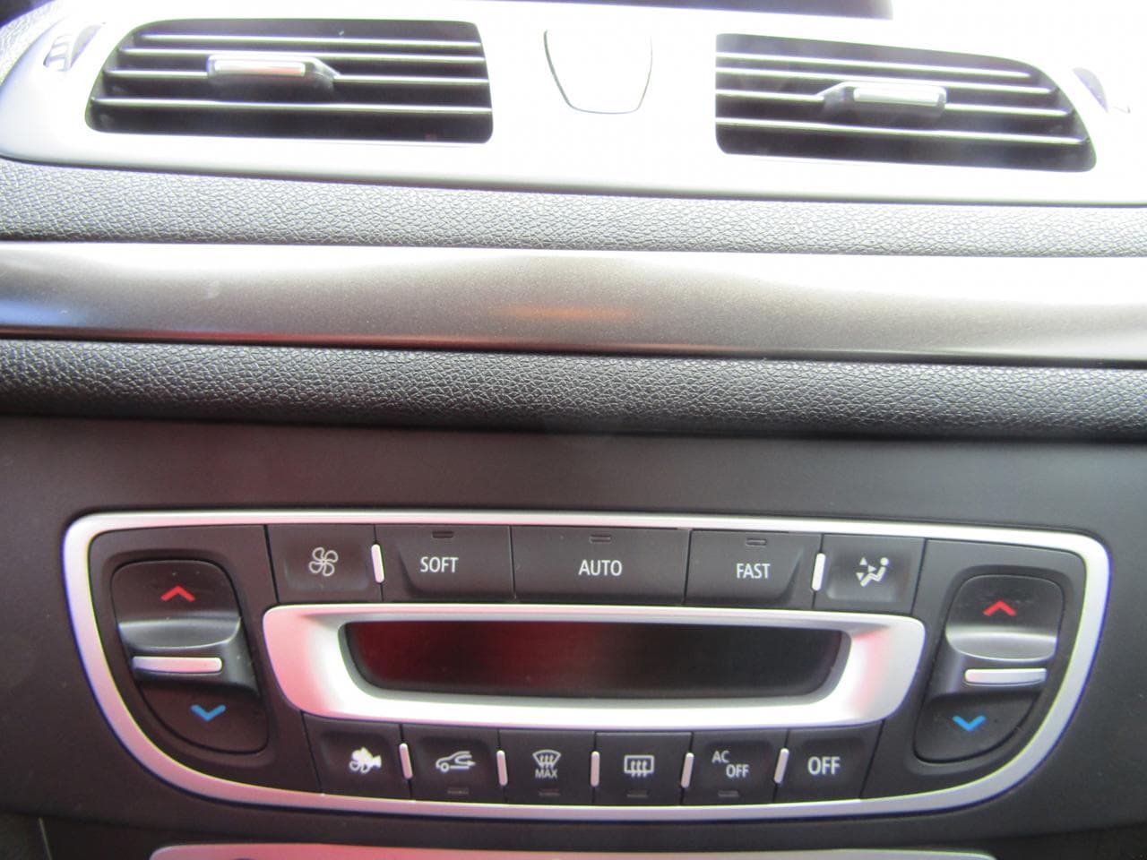 2014 Renault MEGANE - 13