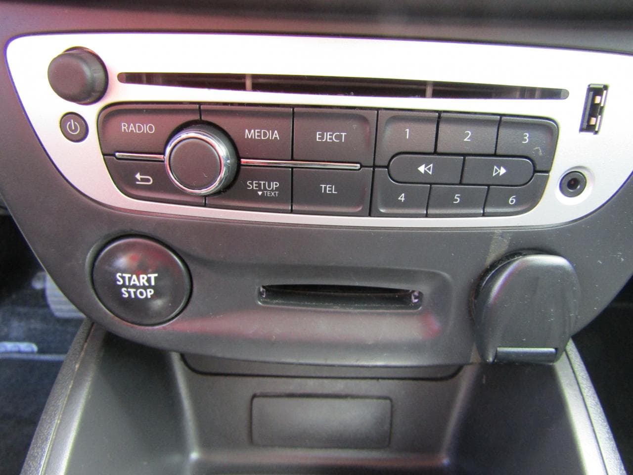 2014 Renault MEGANE - 12
