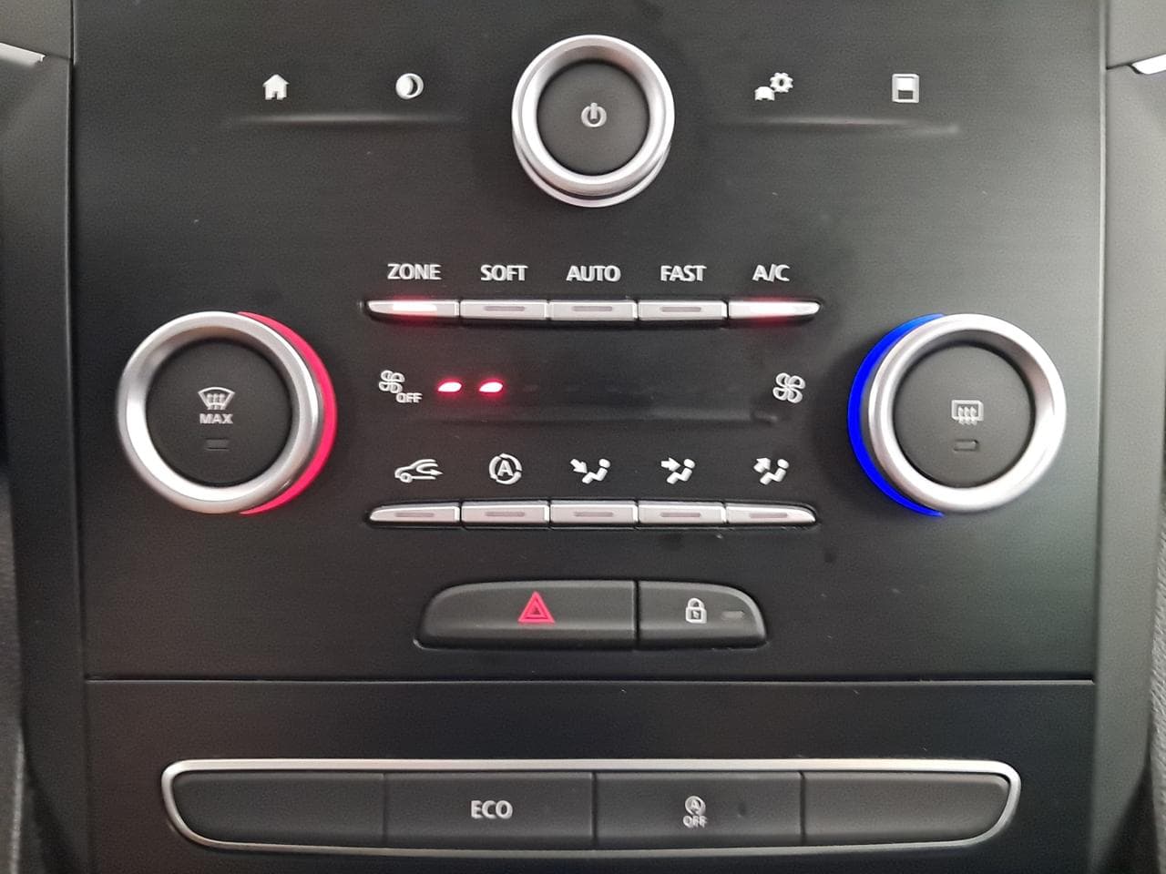2017 Renault MEGANE - 19