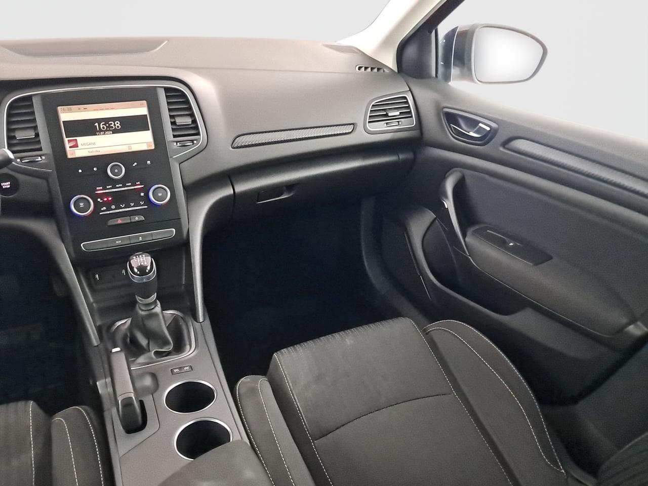 2017 Renault MEGANE - 11