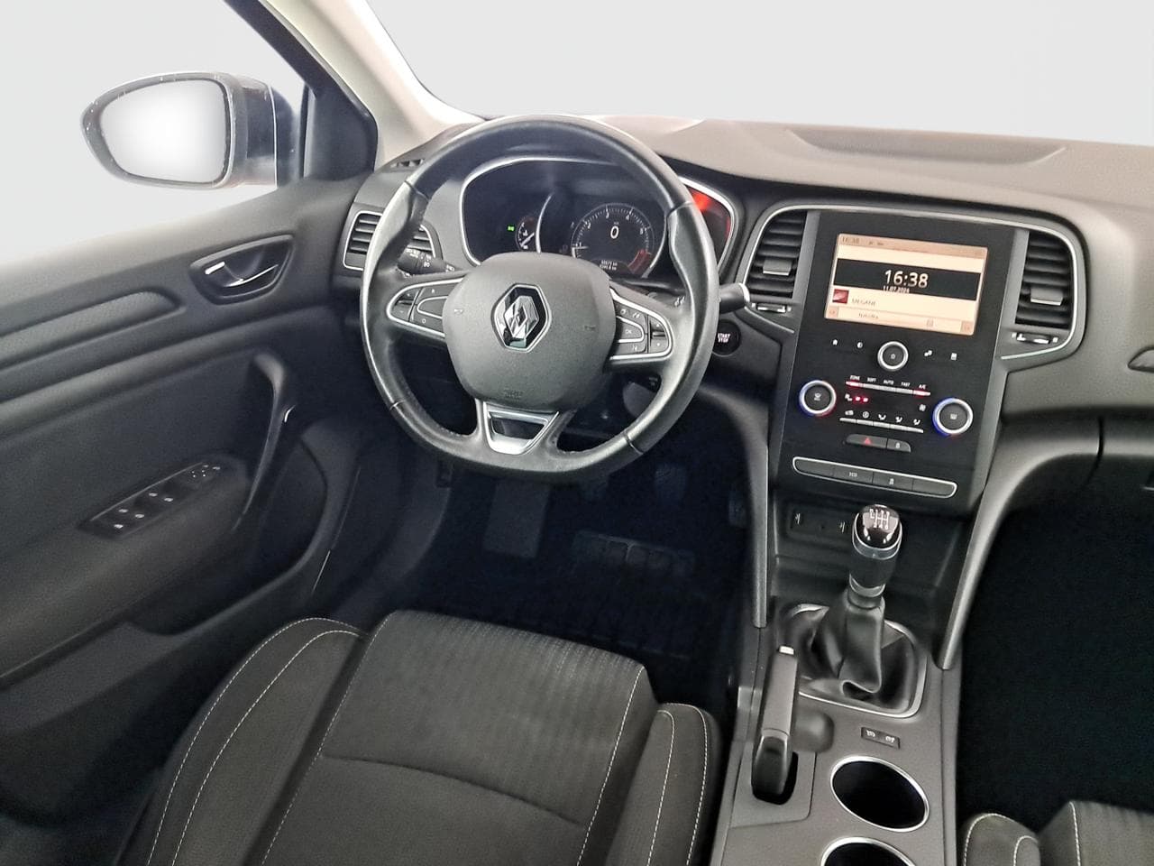 2017 Renault MEGANE - 9