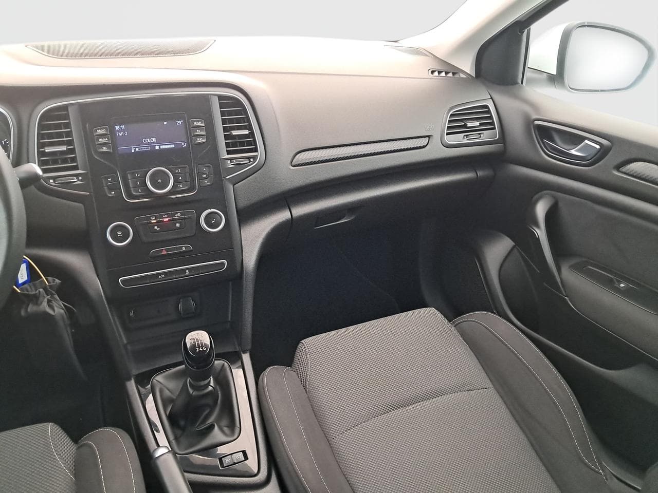 2019 Renault MEGANE - 11