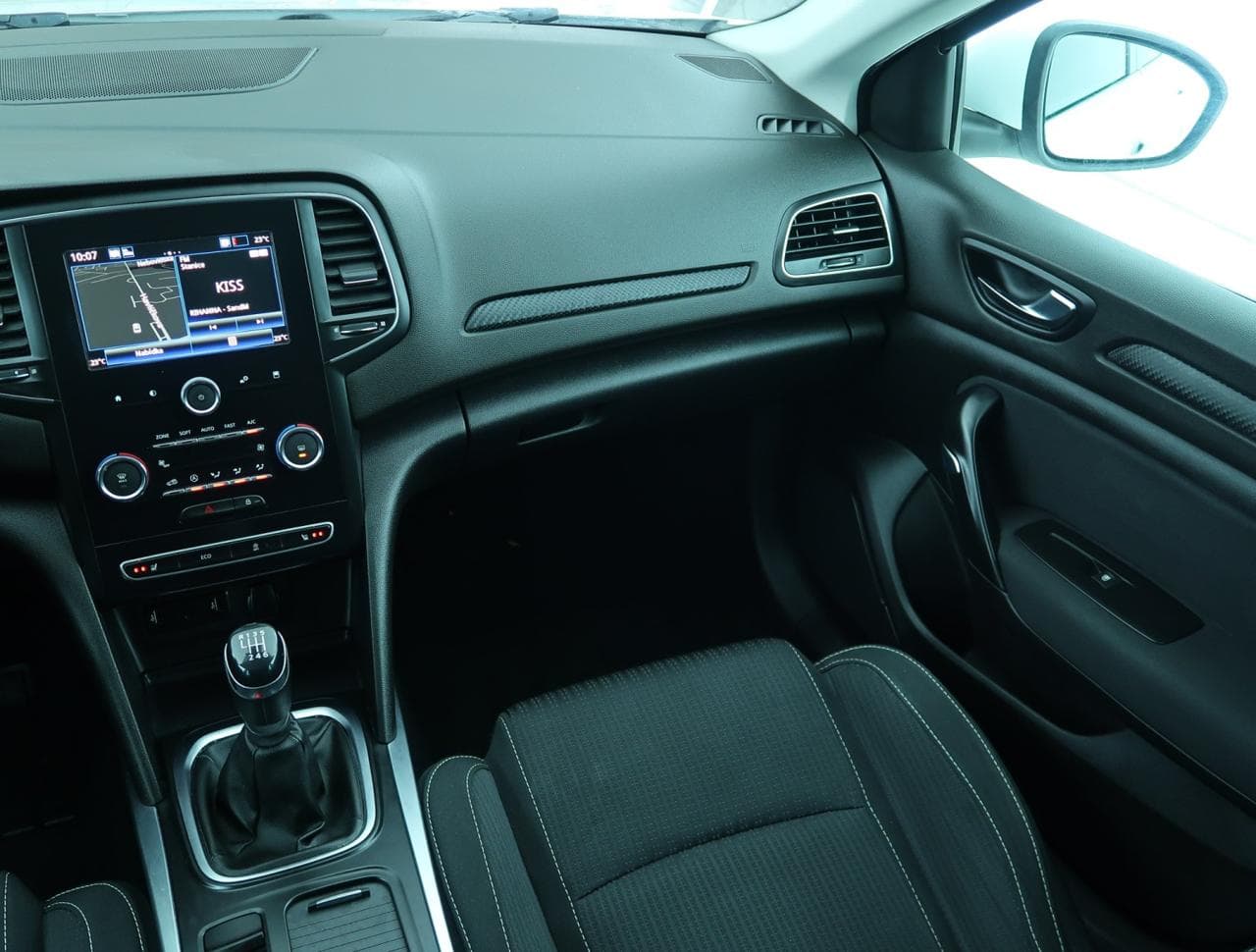 2019 Renault MEGANE - 11