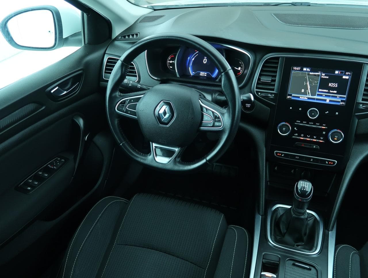 2019 Renault MEGANE - 9