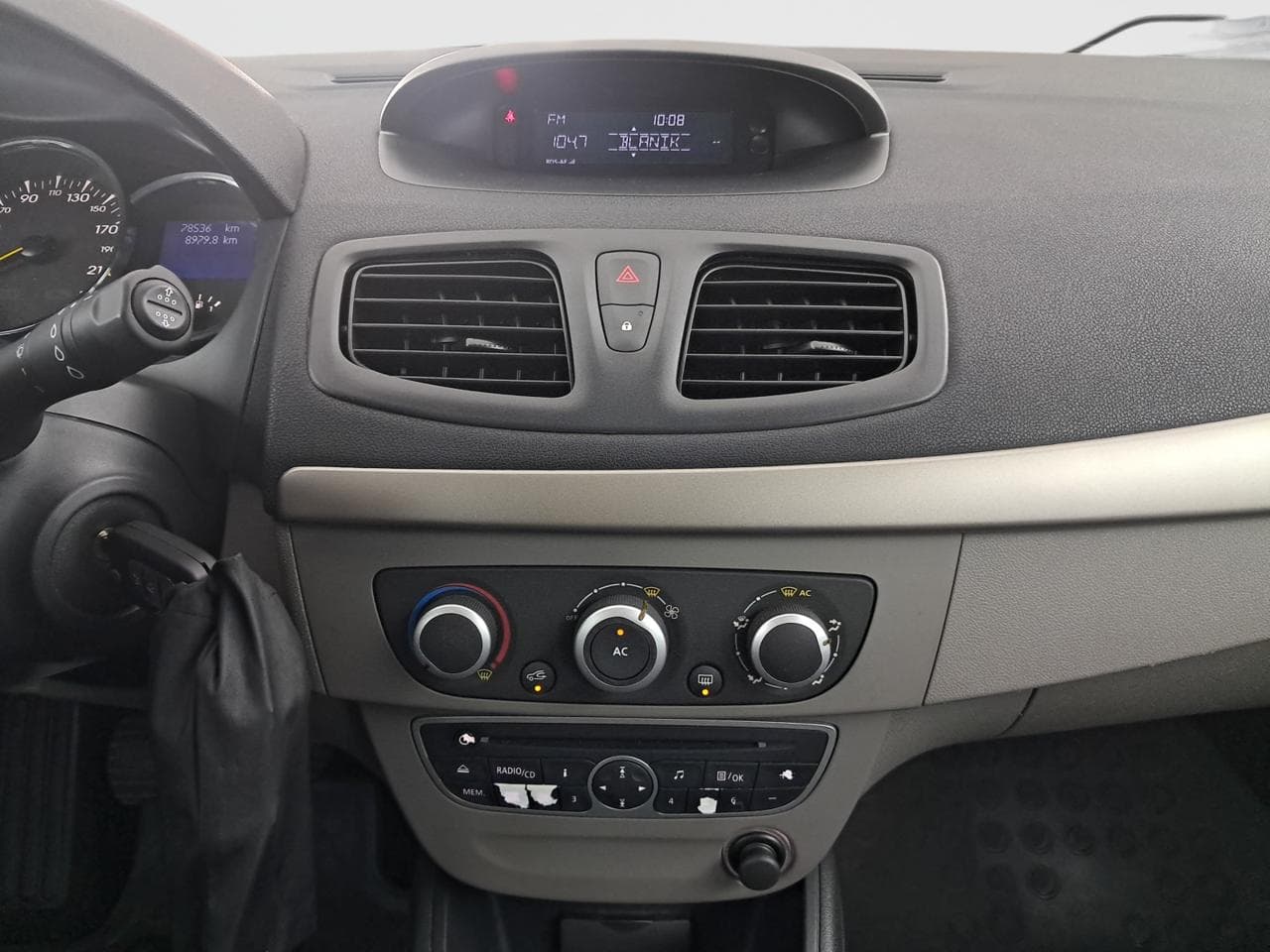 2012 Renault MEGANE - 18