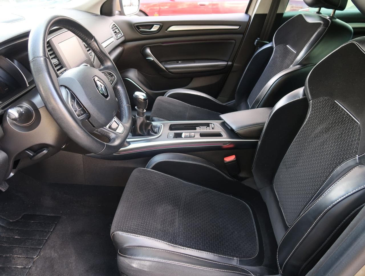2016 Renault MEGANE - 16