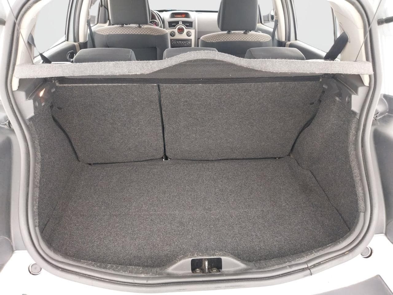 2003 Renault MEGANE - 20