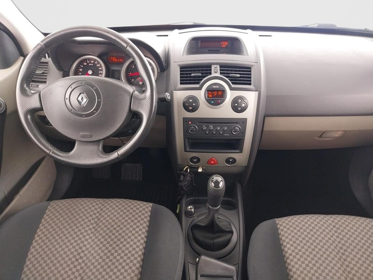 2003 Renault MEGANE - 10