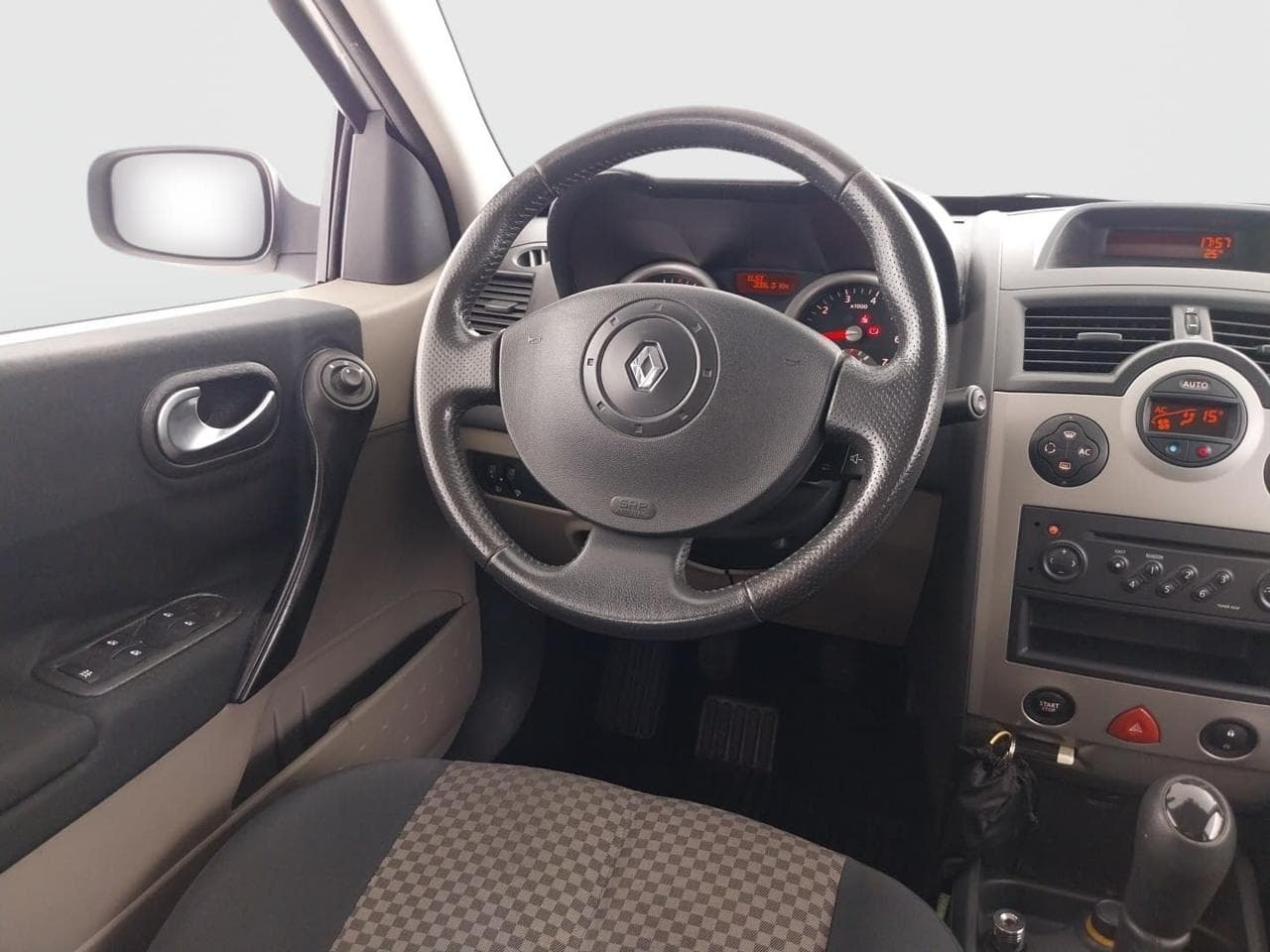 2003 Renault MEGANE - 9