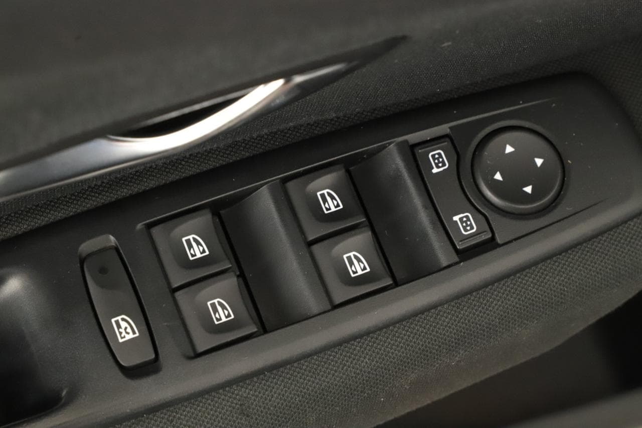 2011 Renault MEGANE - 19
