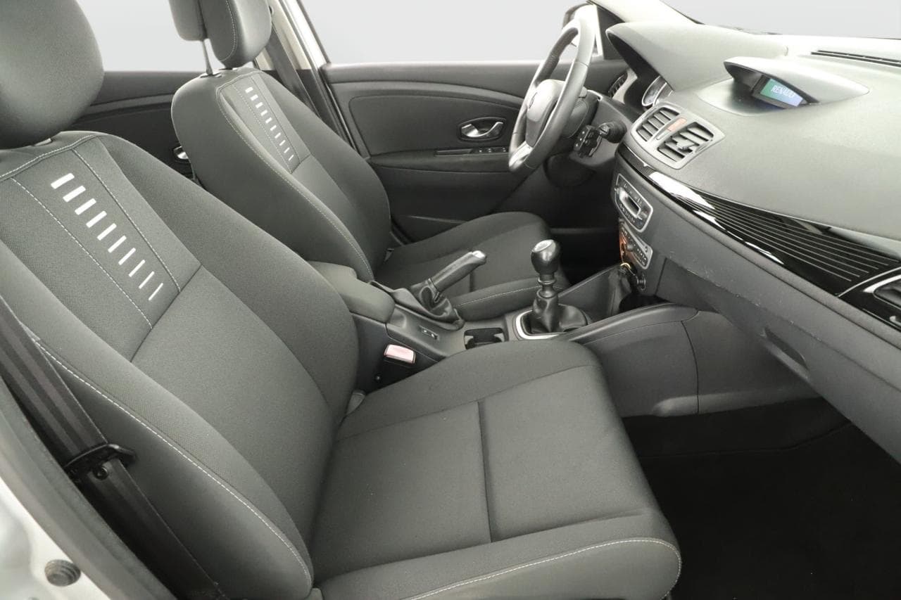 2011 Renault MEGANE - 10