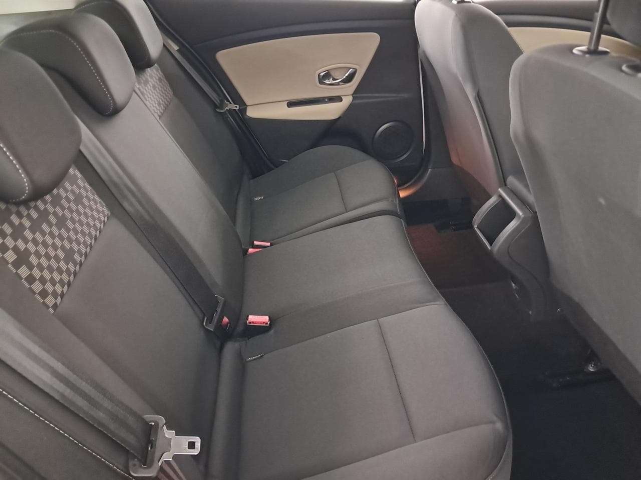 2012 Renault MEGANE - 13