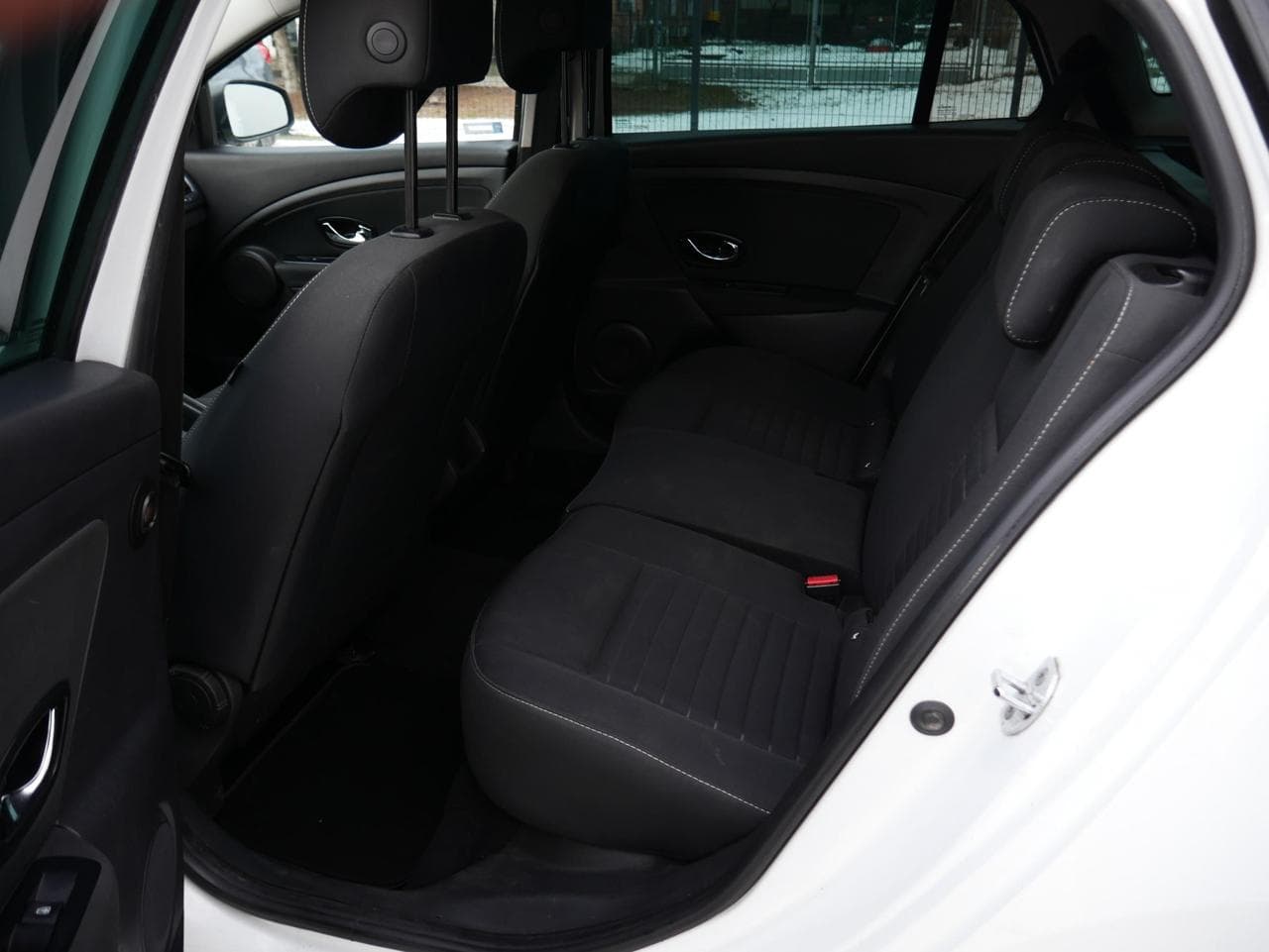 2014 Renault MEGANE - 10