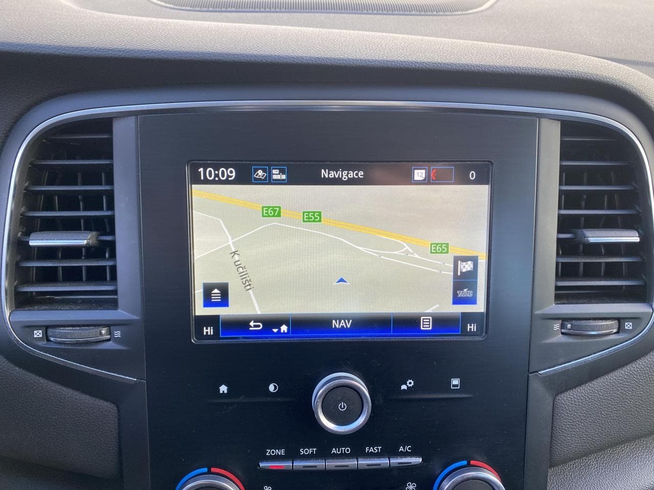 2020 Renault Megane - 16