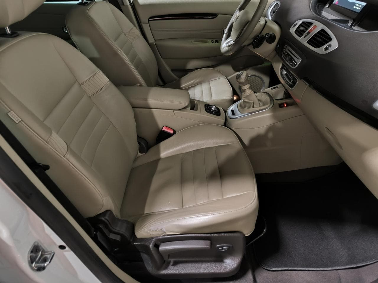 2009 Renault Megane - 12